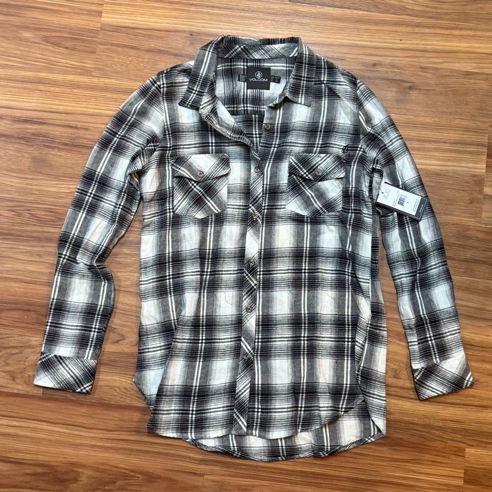 Volcom Getting Rad Plaid Women’s Long Sleeve Flannel (NWT)